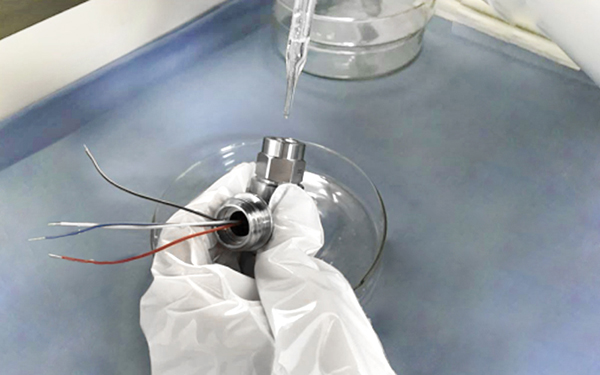  氧氣測(cè)量壓力傳感器、氧氣專用壓力傳感器、 壓力傳感器忠氧氣級(jí)清洗工藝